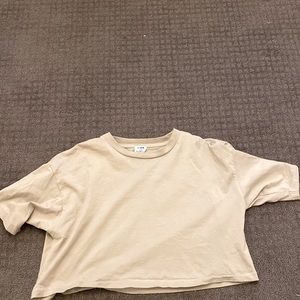 Cotton on beige cropped tee